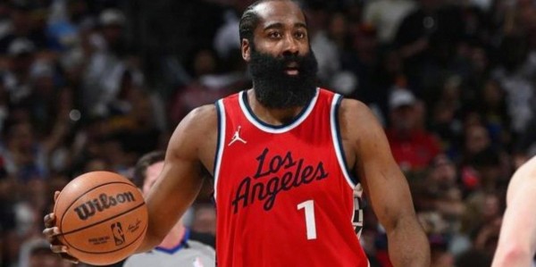 121-106！这就是哈登的影响力，他才是快船复苏的真正方向盘