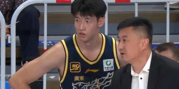 云开体育网址-又一个？曝广东男篮又1人申请交易，22岁，前锋，曾被杜锋重用|黄明依|广东宏远|徐昕|球队|球迷_新浪体育_新浪新闻