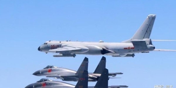 台军女飞行员郭文静：只要长官敢下令，我会毫不犹豫的击落歼20！